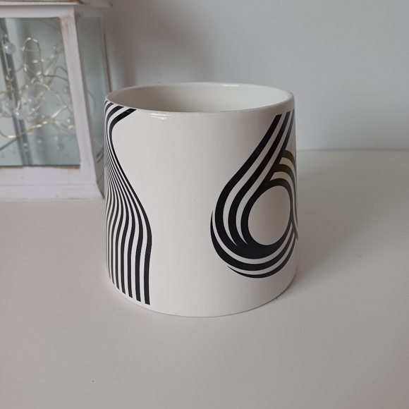 Tim Hortons 2024 60 Year Anniversary Collection Mug - Picture 4 of 12